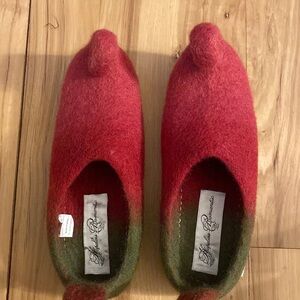 Wool elf slippers